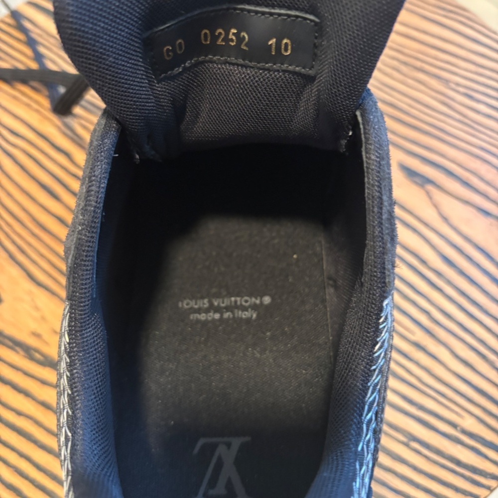 Louis Vutton Mens Sneakers - Picture 4 of 5
